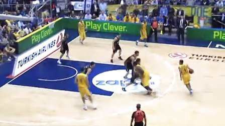 伊万：中国球员缺乏激情害怕犯错，这种恐惧扼杀了创造力（伊万：畏惧失误让中国球员缺少激情，创造力被压抑）